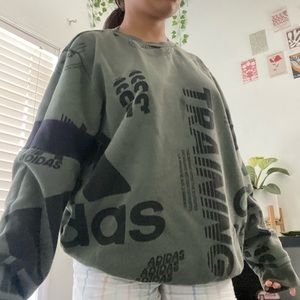 Adidas crewneck